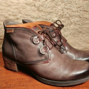 Pikolinos Women's 41 lace up boots Olive Green